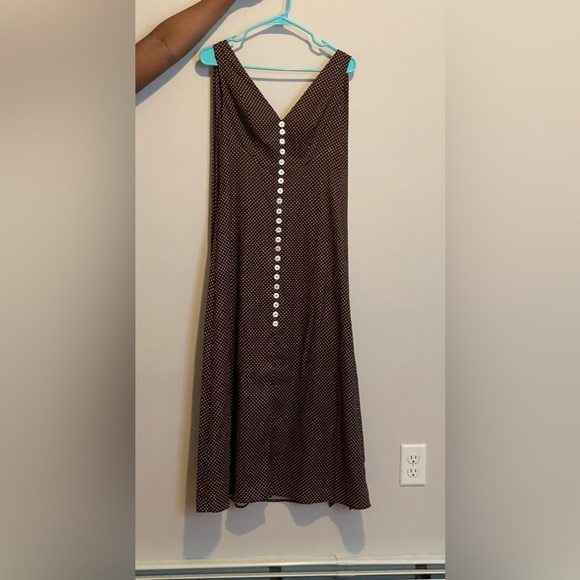Polka dot cmeo collective dress in brown - Picture 2 of 5